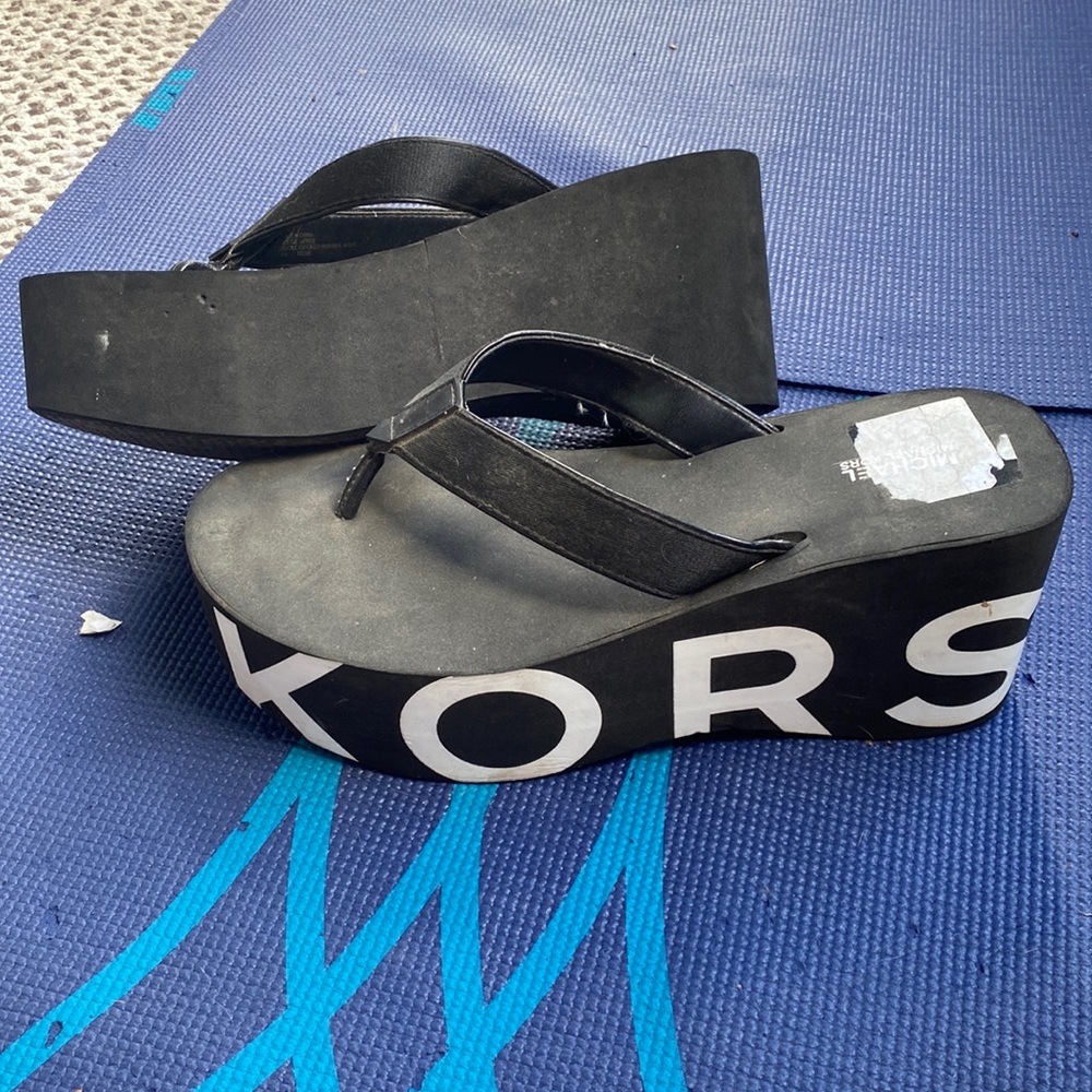 Michael Kors Platform Wedge Flip Flops Black/White Size 11 / very used